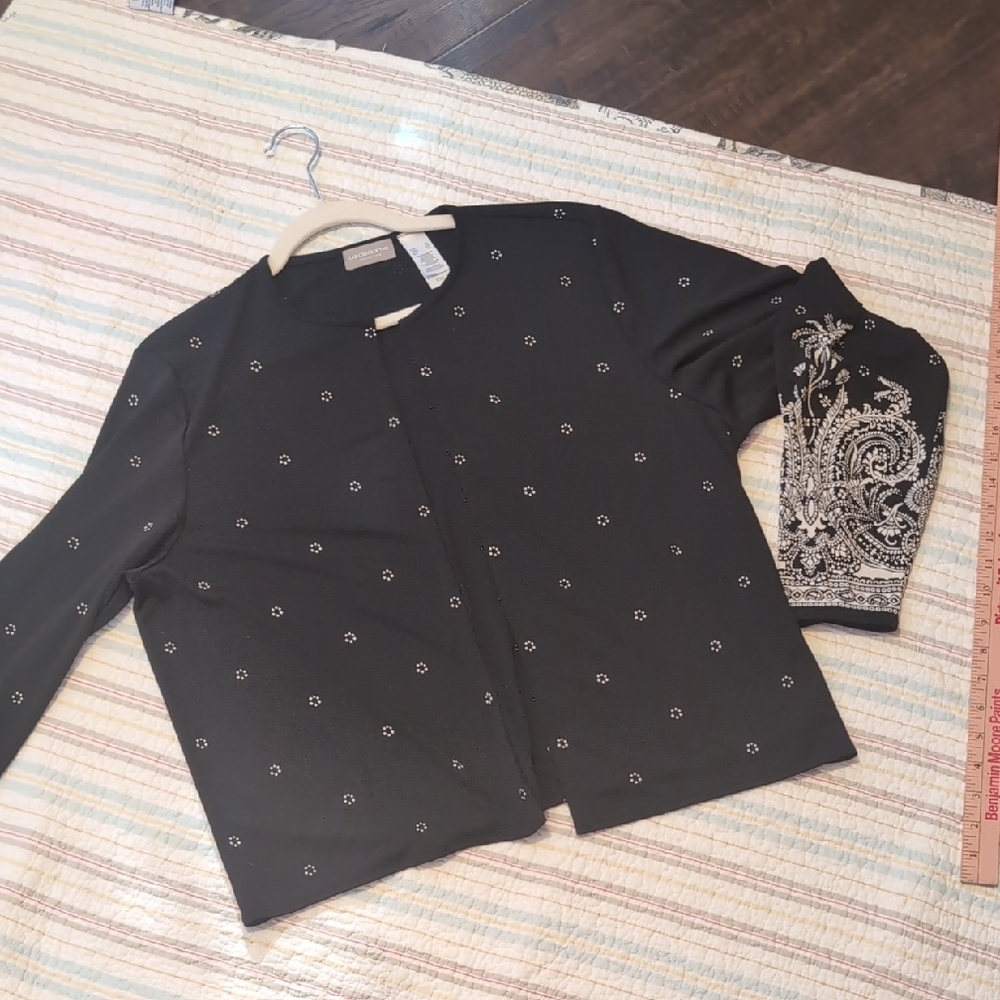 Liz Claiborne Black Top For Layering